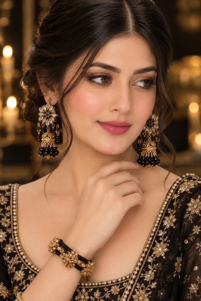 Shehnai Noir – Black & Gold