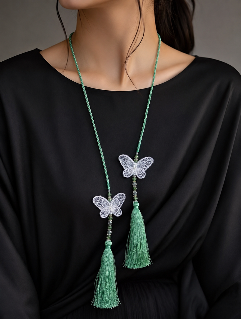 Emerald Butterfly Dorri